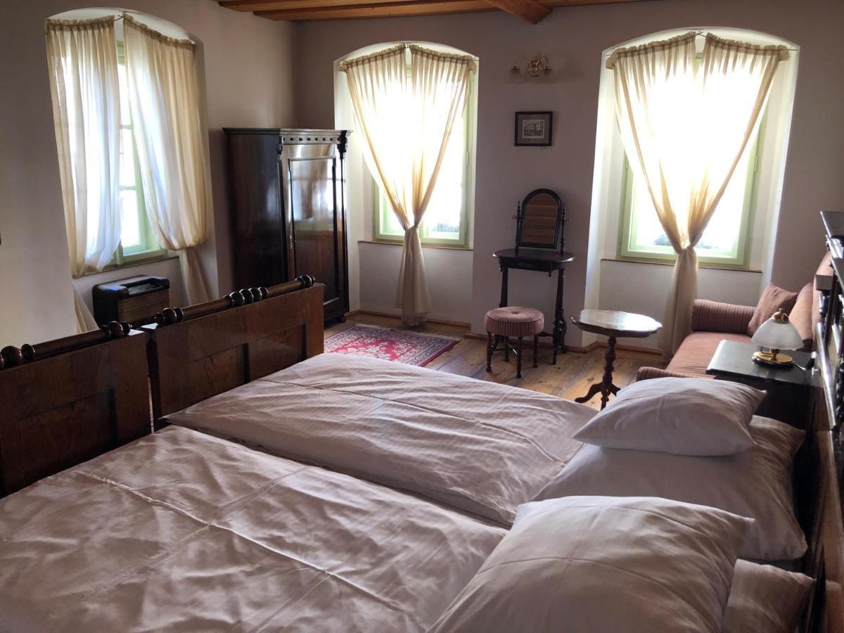 Pod Vezi Apartment *
